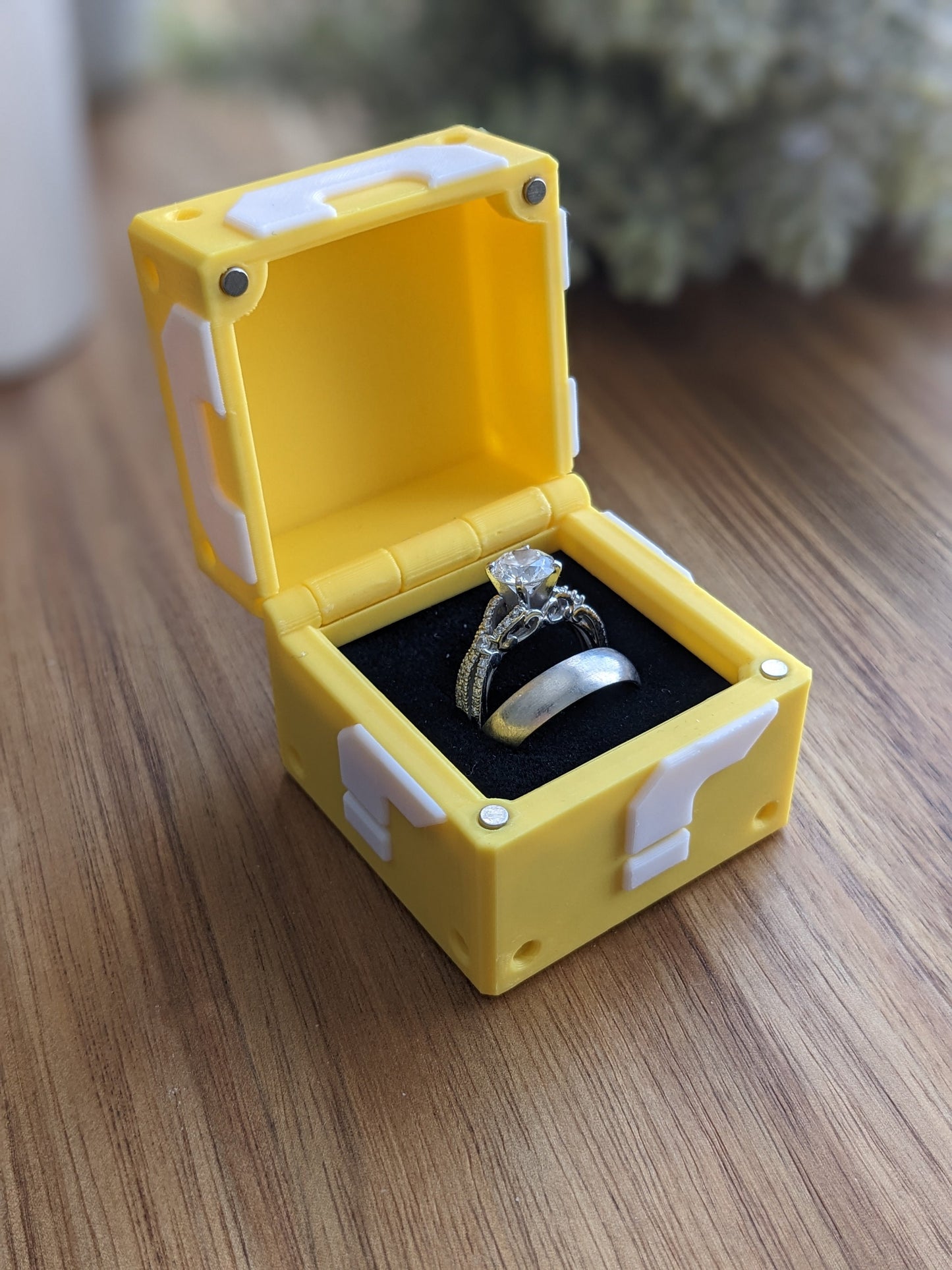 Question Block Ring Box (Proposal, Gift, Ring Bearer, ect)