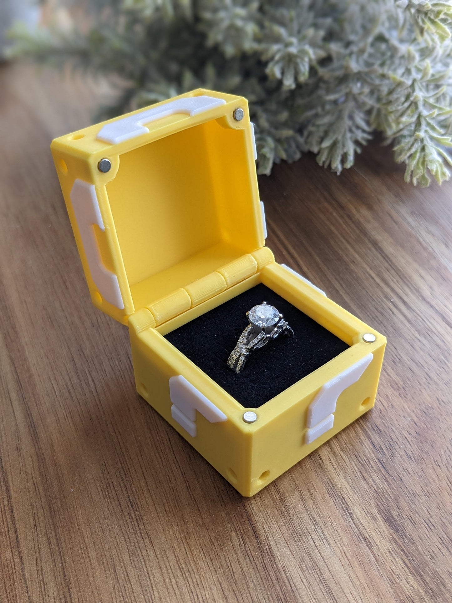 Question Block Ring Box (Proposal, Gift, Ring Bearer, ect)