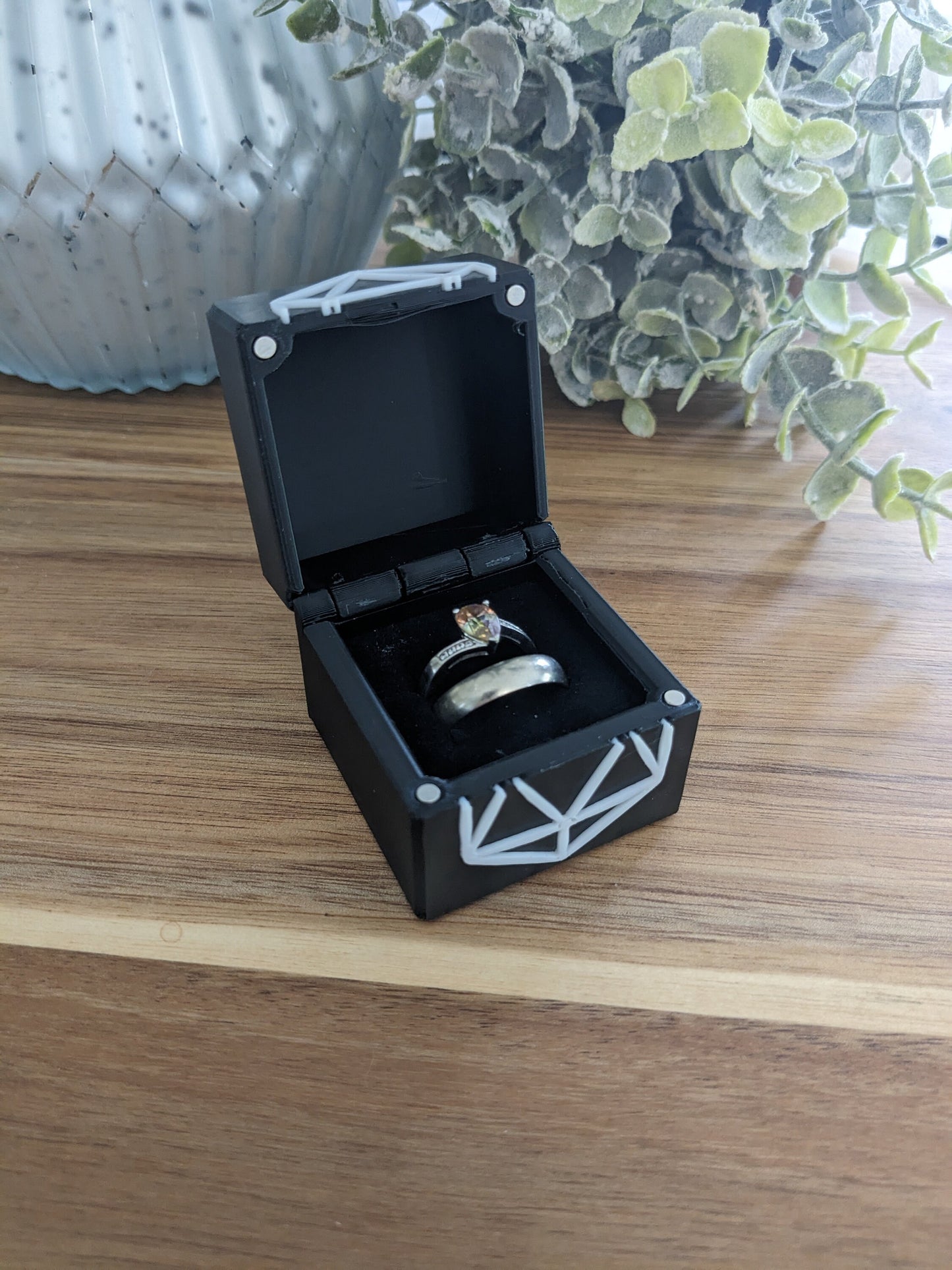D20 Outline Ring Box (Proposal, Gift, Ring Bearer, ect) 20 sided dice